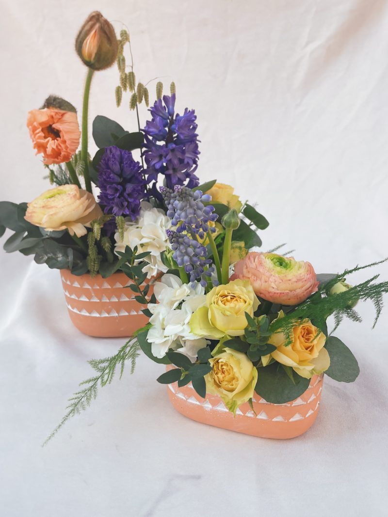 composition zélie fleuriste lyon bouquet de fête des grands-mères fleurs de saison pavot