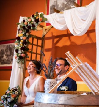 arche de mariage fleuriste beaujolais