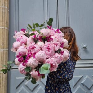 bouquet Anna pivoine livraison fleuriste trévoux
