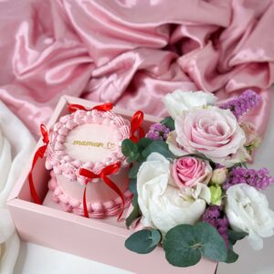 Le coffret de fleurs et Bentocake pour une pause gourmande pour maman neuville sur saône